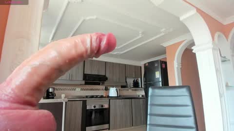  In instagram dayhannanoemi online show from 16, 10, 2025