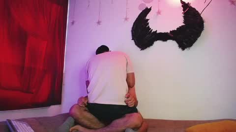 noha_and_iam1 online show from 13, 4, 2026