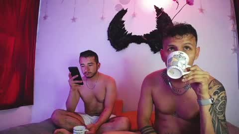 noha_and_iam1 online show from 14, 4, 2026