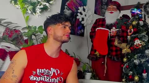 Snapshot of noha_miler chatting on 19, 12, 2024 kevin online show from 19, 12, 2024