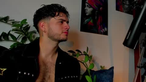 Snapshot of noha_miler chatting on 10, 1, 2025 kevin online show from 10, 1, 2025