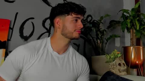 Snapshot of noha_miler chatting on 22, 2, 2025 kevin online show from 22, 2, 2025