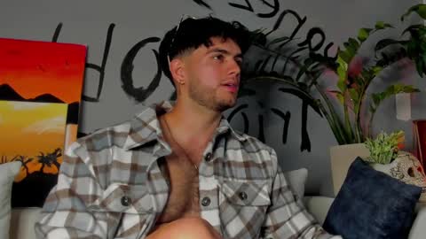 Snapshot of noha_miler chatting on 4, 3, 2025 kevin online show from 4, 3, 2025