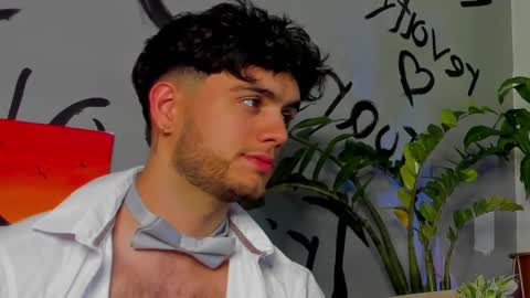 Snapshot of noha_miler chatting on 12, 3, 2025 kevin online show from 12, 3, 2025