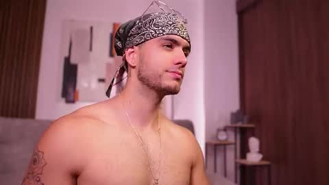 Snapshot of noha_miler chatting on 6, 10, 2025 kevin online show from 6, 10, 2025