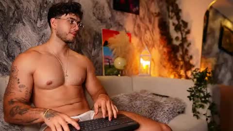 Snapshot of noha_miler chatting on 16, 5, 2026 kevin online show from 16, 5, 2026