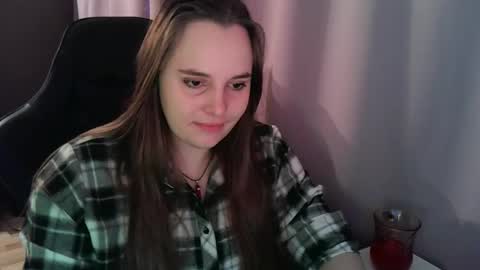 noir_ember_ online show from 11, 10, 2025