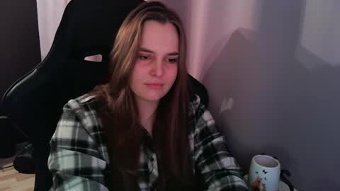 noir_ember_ online show from 17, 10, 2025