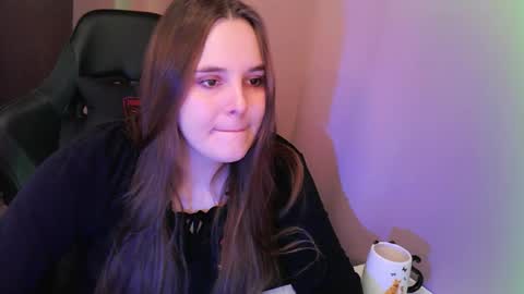 noir_ember_ online show from 3, 11, 2025