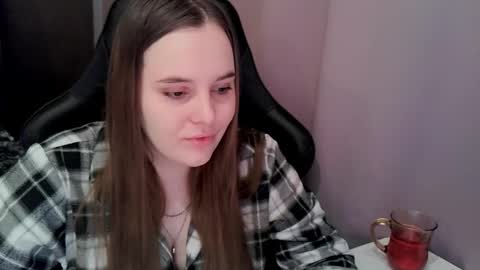 noir_ember_ online show from 9, 2, 2026