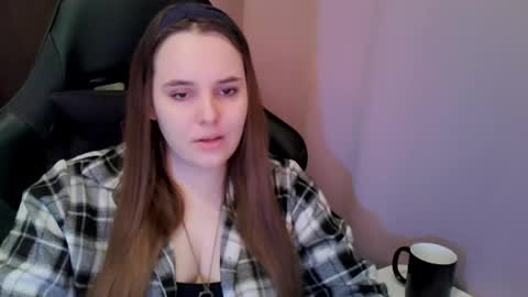 noir_ember_ online show from 20, 2, 2026