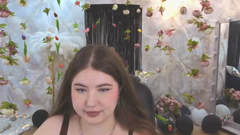 Snapshot of noirwhisper chatting on 22, 7, 2026 noirwhisper online show from 22, 7, 2026