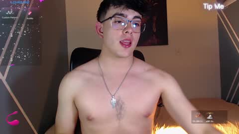 Snapshot of nolan_twink chatting on 1, 12, 2024 Nolan online show from 1, 12, 2024