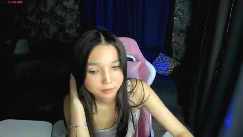 nomi online show from 18, 4, 2026