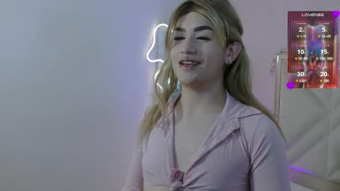 nooah_tay online show from 13, 4, 2026