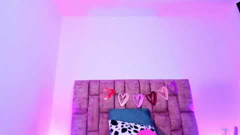 Nora Da Silva online show from 3, 6, 2026