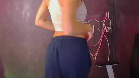 Snapshot of nora_n chatting on 15, 9, 2025 Nora online show from 15, 9, 2025