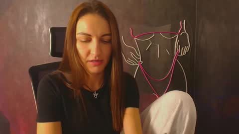 Snapshot of nora_n chatting on 8, 10, 2025 Nora online show from 8, 10, 2025