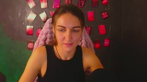 Snapshot of nora_n chatting on 28, 10, 2025 Nora online show from 28, 10, 2025