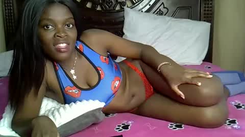 norah_pure online show from 25, 10, 2025