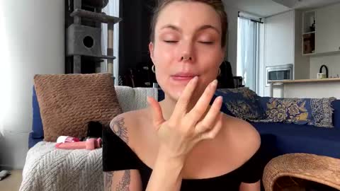 Snapshot of nordicbelle chatting on 14, 4, 2026 Nordic Belle online show from 14, 4, 2026