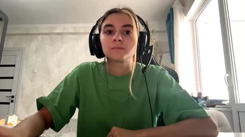 Elena online show from 25, 2, 2026