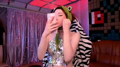 Snapshot of northern_moon chatting on 28, 5, 2026 northern_moon online show from 28, 5, 2026