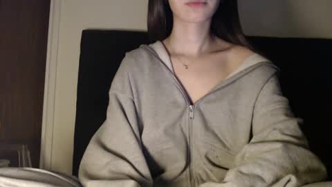 Olivia online show from 17, 12, 2024