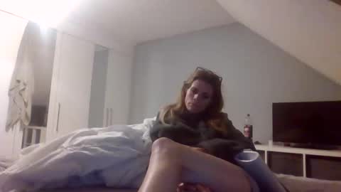 Alice  Nudgeman online show from 26, 10, 2025