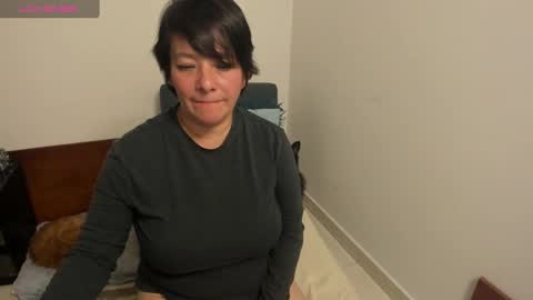 nuit_rose online show from 16, 1, 2025