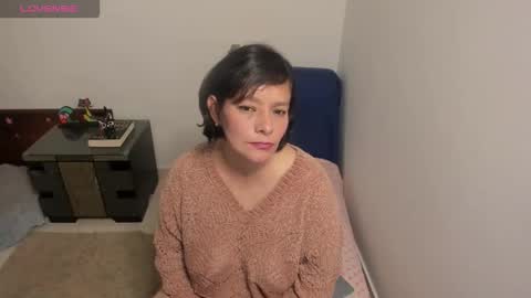 nuit_rose online show from 1, 10, 2025