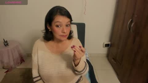 Snapshot of nuit_rose chatting on 22, 4, 2026 nuit_rose online show from 22, 4, 2026