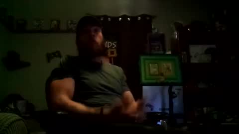 Awwwww Hey Sweetie Pies. Welcome To The Sweetie Pie Lounge. Enjoy The Dad-Cast. SweetCorny Fun-loving Dad Talk. online show from 22, 2, 2025