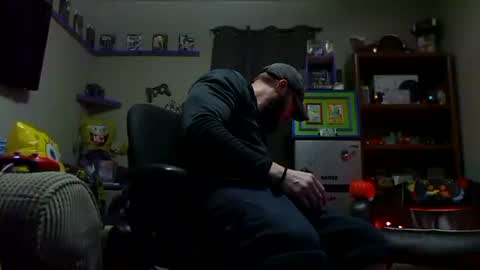 Awwwww Hey Sweetie Pies. Welcome To The Sweetie Pie Lounge. Enjoy The Dad-Cast. SweetCorny Fun-loving Dad Talk. online show from 31, 10, 2025