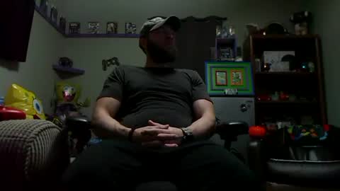 Awwwww Hey Sweetie Pies. Welcome To The Sweetie Pie Lounge. Enjoy The Dad-Cast. SweetCorny Fun-loving Dad Talk. online show from 6, 11, 2025