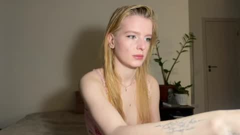 Snapshot of nura_foxx chatting on 21, 6, 2026 nura_foxx online show from 21, 6, 2026