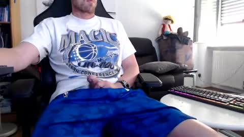 Snapshot of nursefan chatting on 16, 6, 2026 nursefan online show from 16, 6, 2026