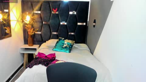 Snapshot of nury_fox chatting on 12, 4, 2026 NURY FOX online show from 12, 4, 2026