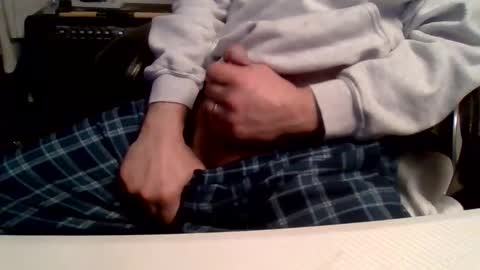Snapshot of nutjob510 chatting on 4, 5, 2026 nutjob510 online show from 4, 5, 2026