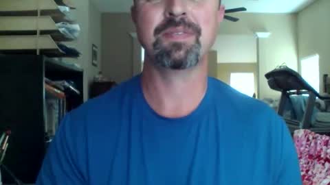 Snapshot of nvrenuff1979 chatting on 29, 4, 2026 nvrenuff1979 online show from 29, 4, 2026