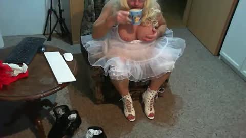 Strumpfhose online show from 19, 2, 2026