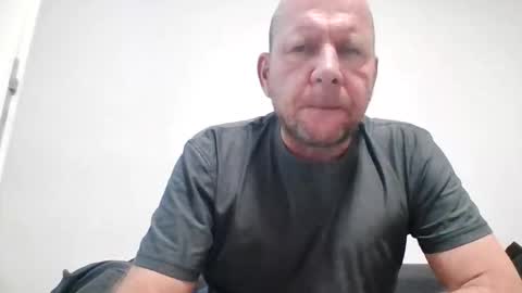 Snapshot of nylonloversffm chatting on 13, 3, 2026 NYlonloversFFM online show from 13, 3, 2026