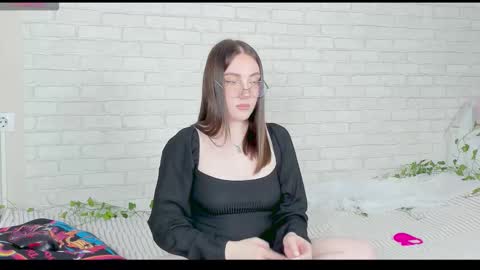 Kat online show from 4, 11, 2025