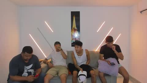 nympho_nathy_sophi online show from 18, 12, 2025