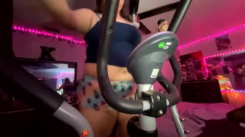 nymphobbyy420 online show from 8, 1, 2025