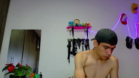 Snapshot of nymphobuddies chatting on 4, 2, 2025 David and Steven Independents online show from 4, 2, 2025