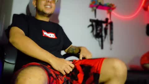 Snapshot of nymphobuddies chatting on 19, 2, 2025 David and Steven Independents online show from 19, 2, 2025