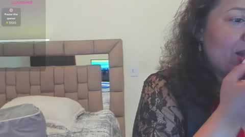 nyomi browm online show from 11, 11, 2025