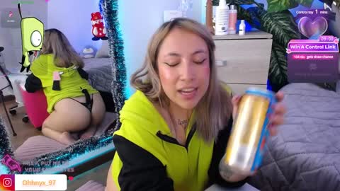 Alex   .    online show from 8, 1, 2025