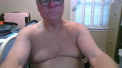 Snapshot of obx4sunanfun60 chatting on 13, 5, 2026 obx4sunanfun60 online show from 13, 5, 2026